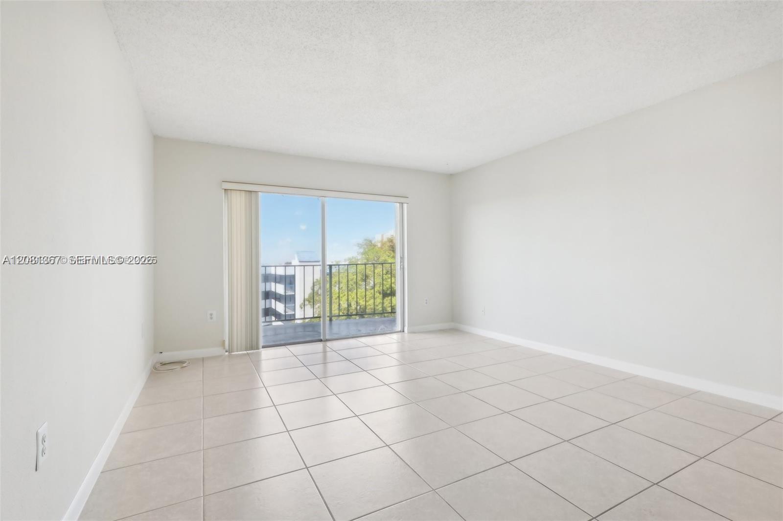 9360 Fontainebleau Boulevard 612 Property Photo 6