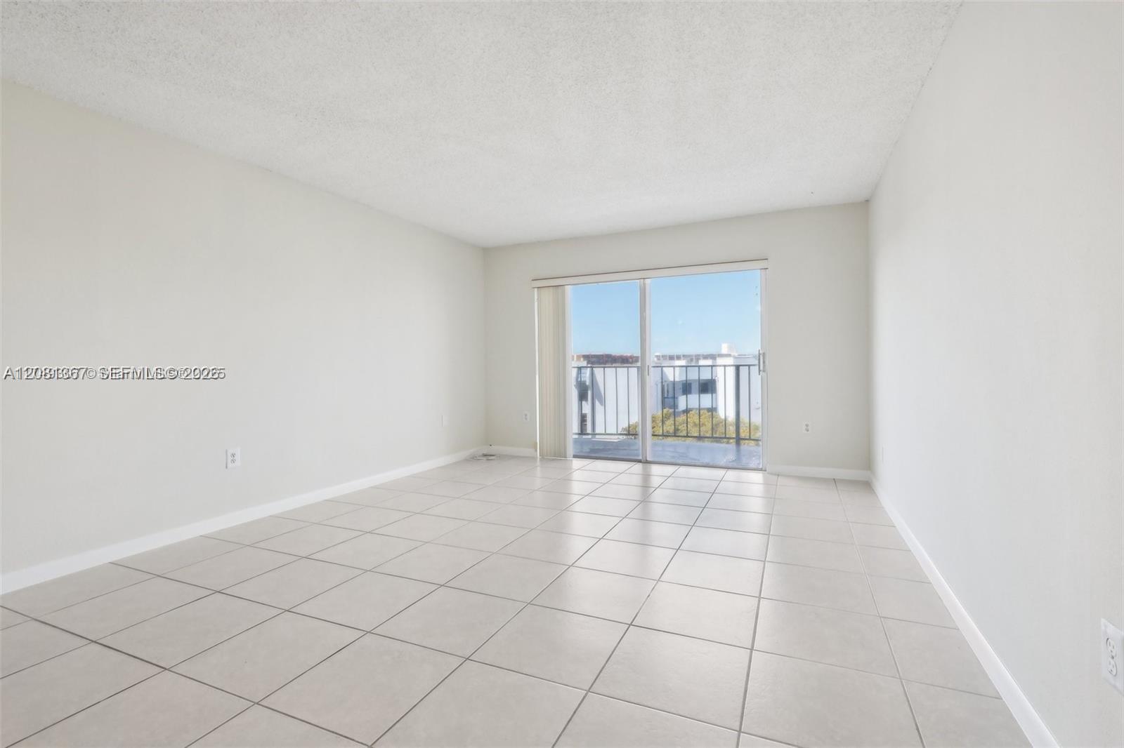 9360 Fontainebleau Boulevard 612 Property Photo 7