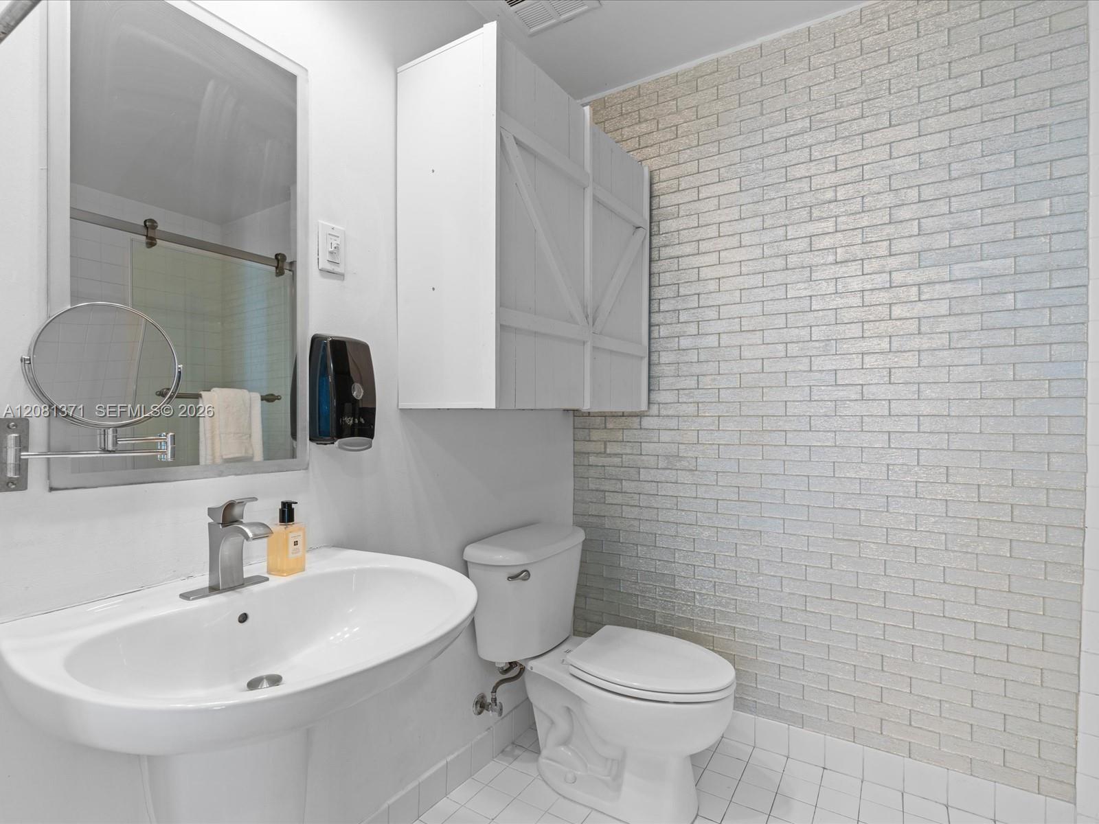 10 S River Drive 715 Property Photo 18