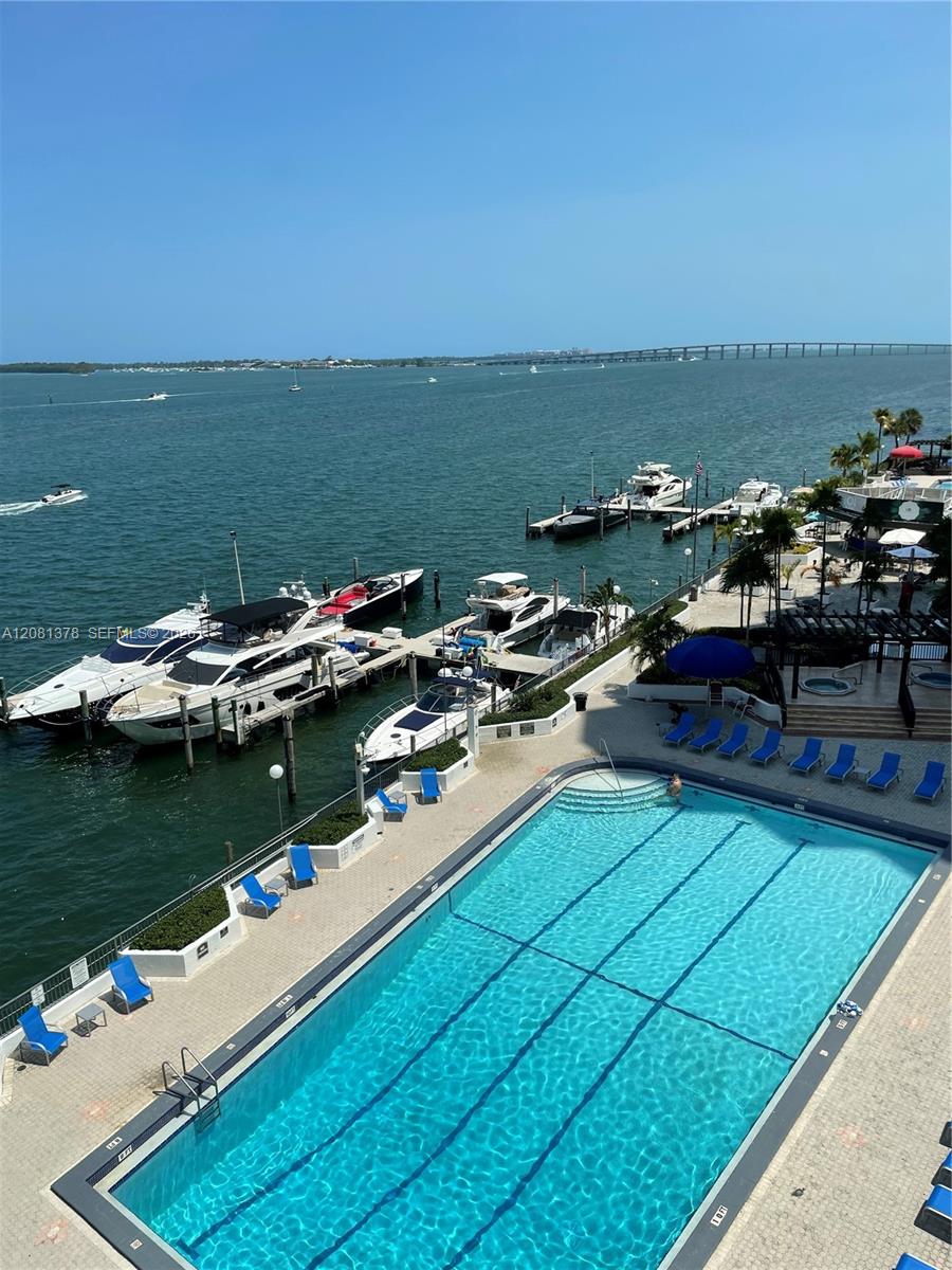 801 Brickell Bay Drive 767 Property Photo 1