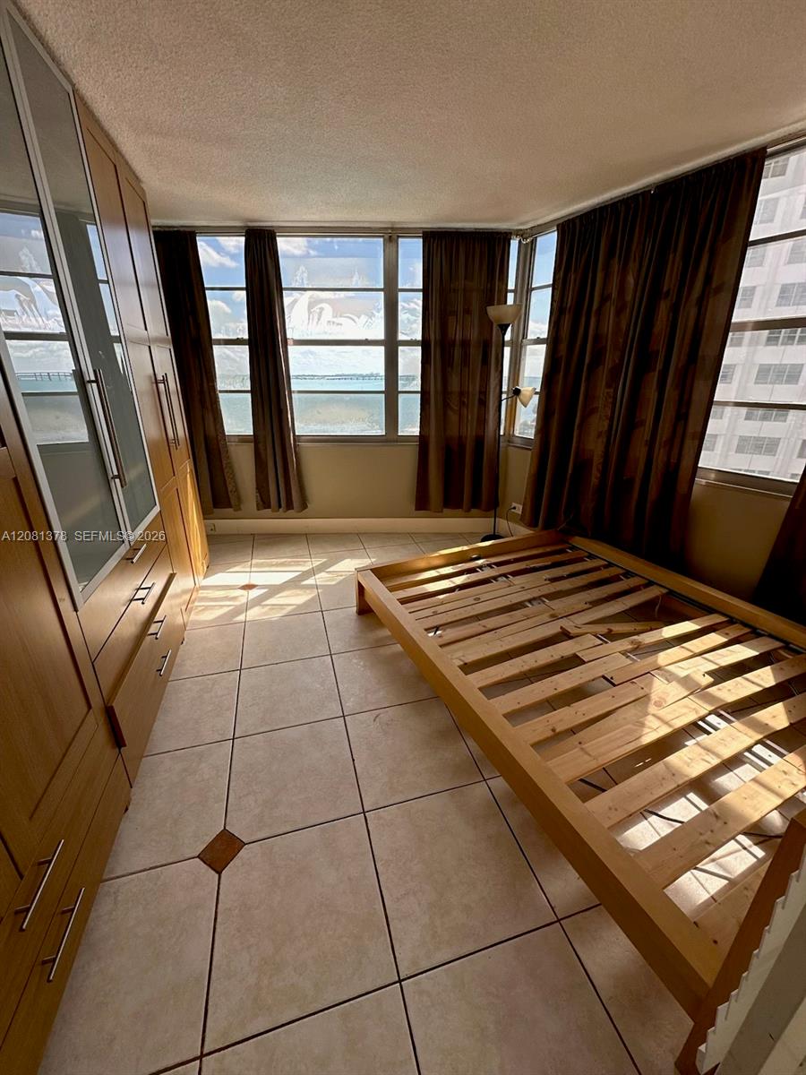 801 Brickell Bay Drive 767 Property Photo 5