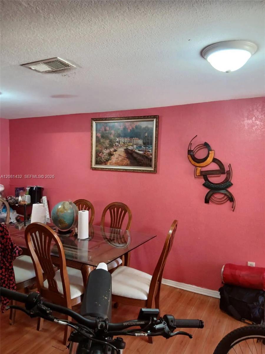5424 Blue Grass Street Property Photo 7