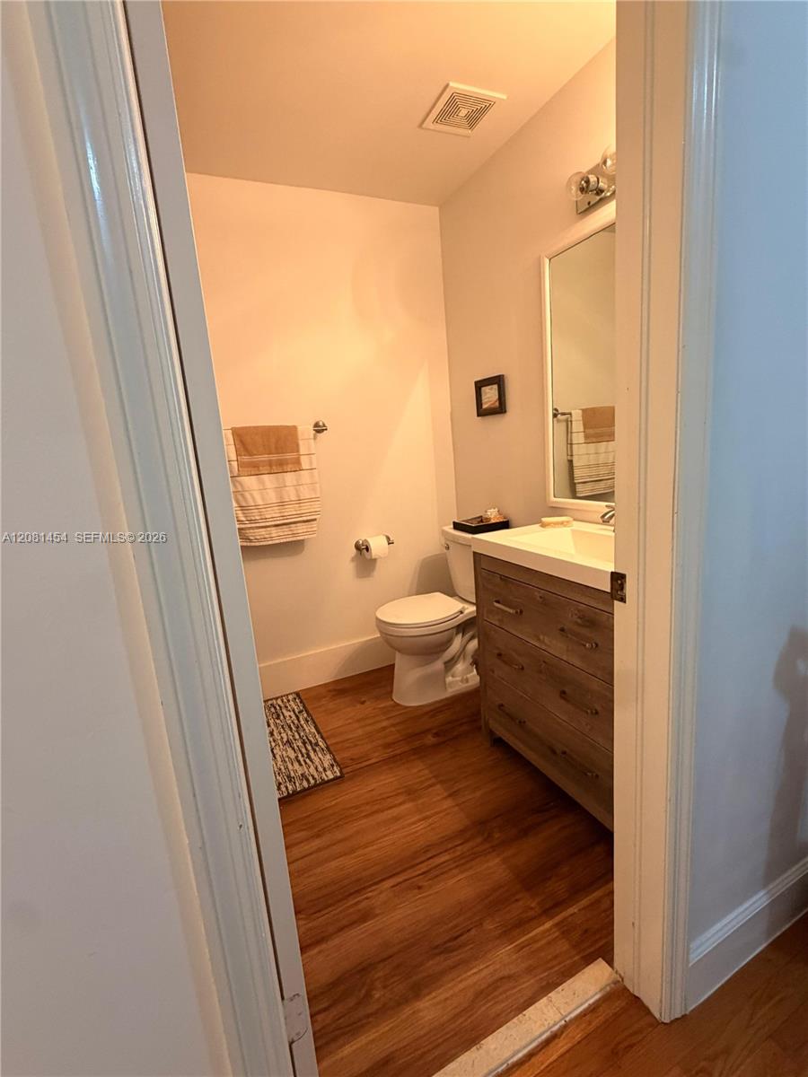 A12081454 Property Photo 20