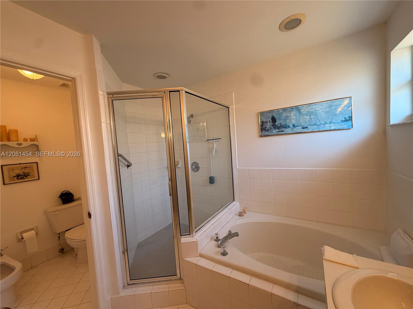 A12081454 Property Photo 25
