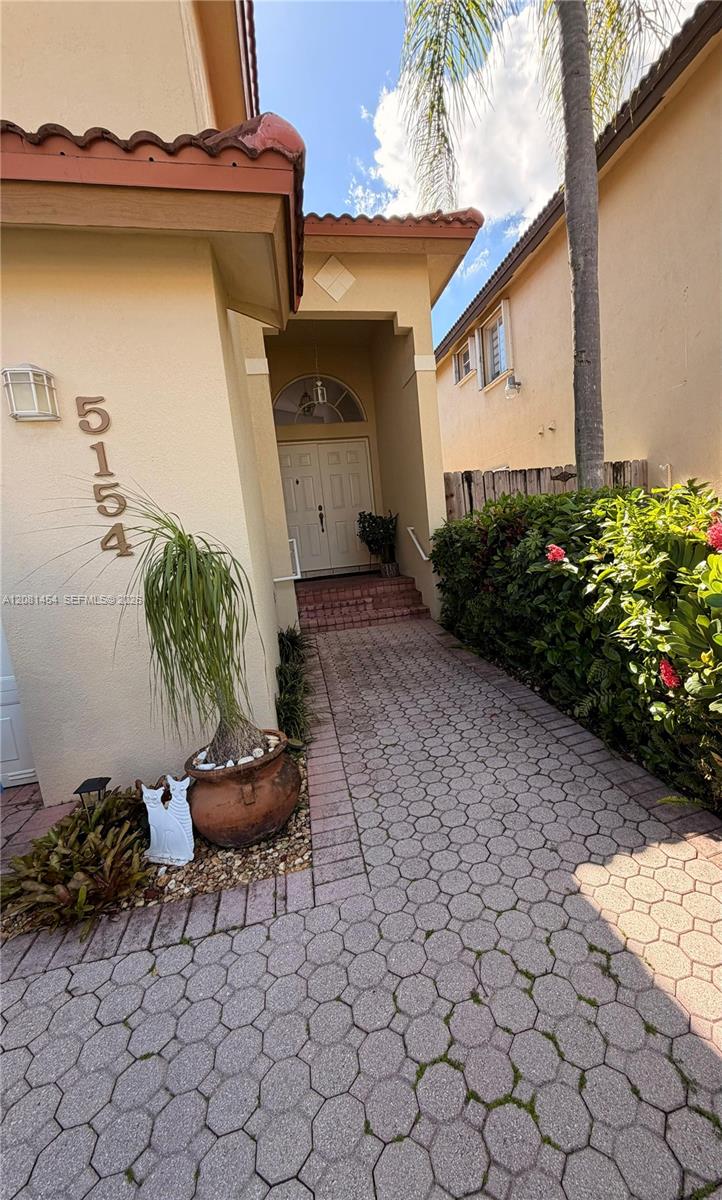 A12081454 Property Photo 29