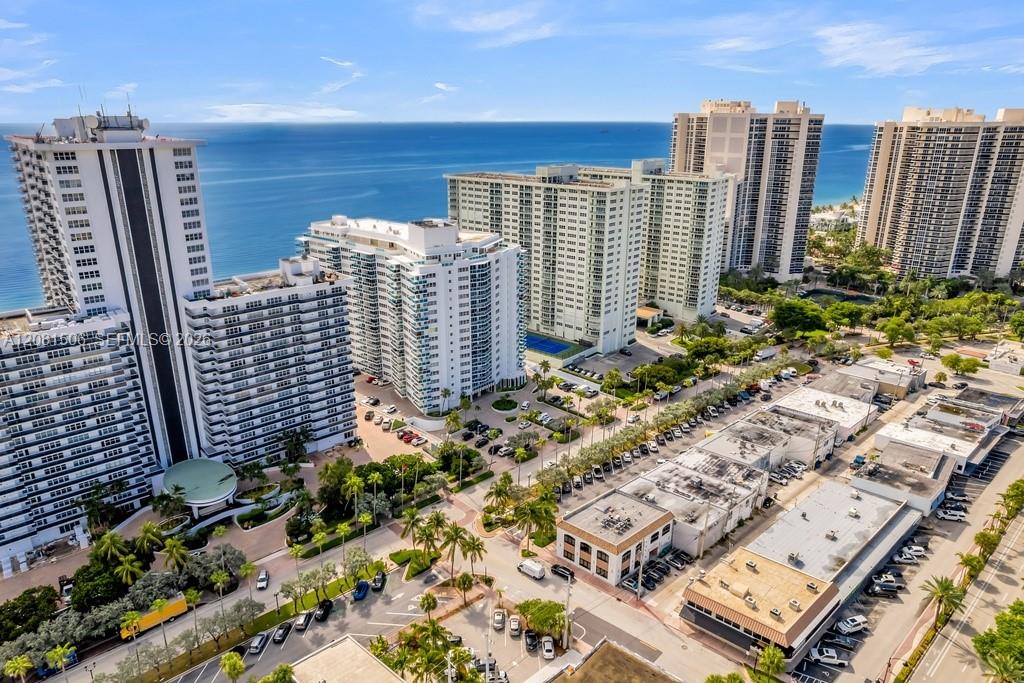 3430 Galt Ocean Drive 305 Property Photo 3