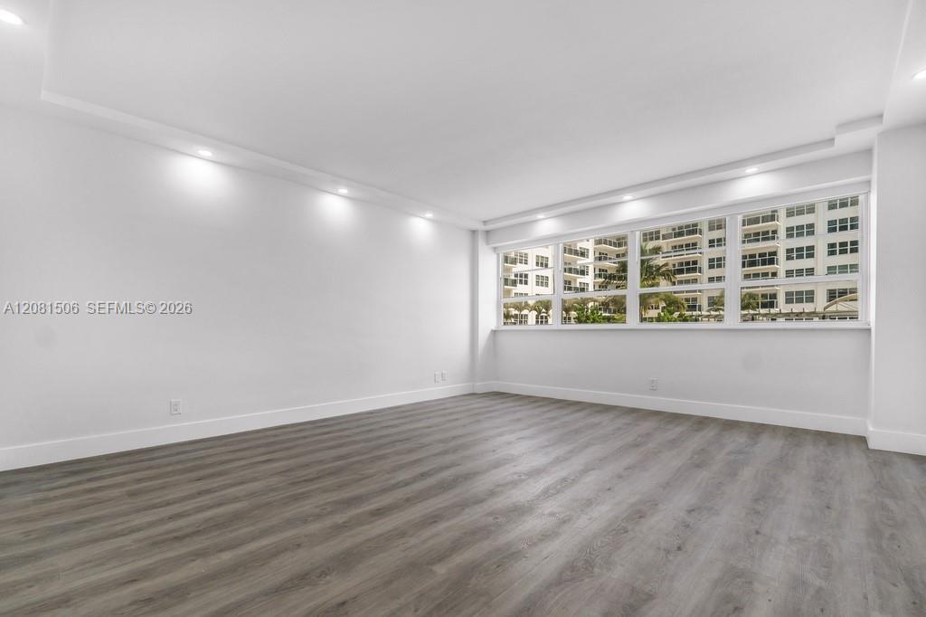 3430 Galt Ocean Drive 305 Property Photo 15