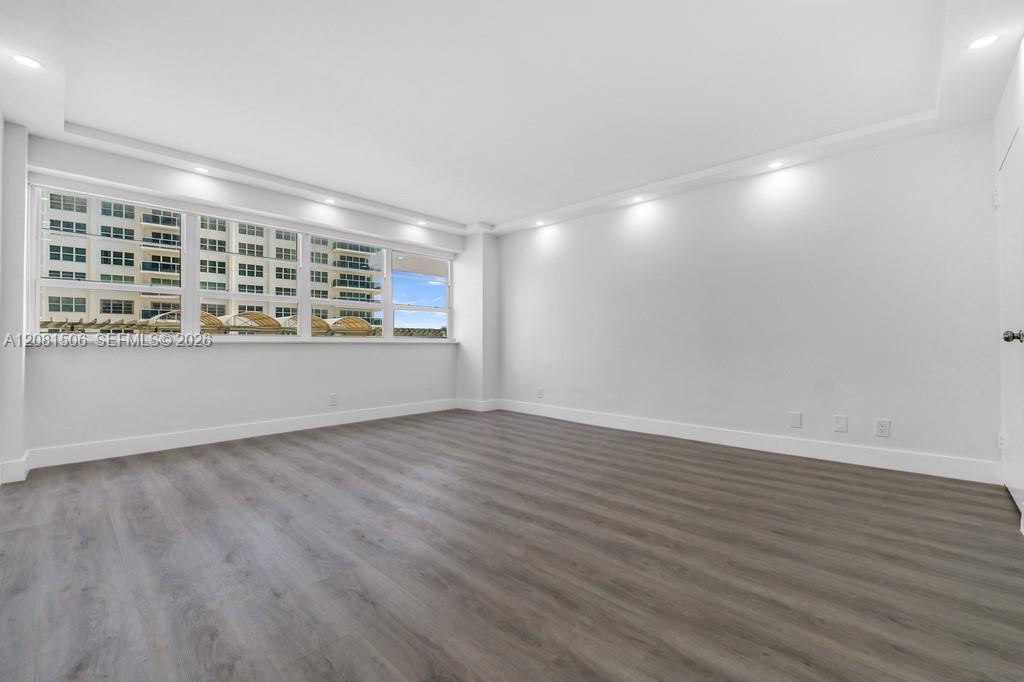 3430 Galt Ocean Drive 305 Property Photo 18