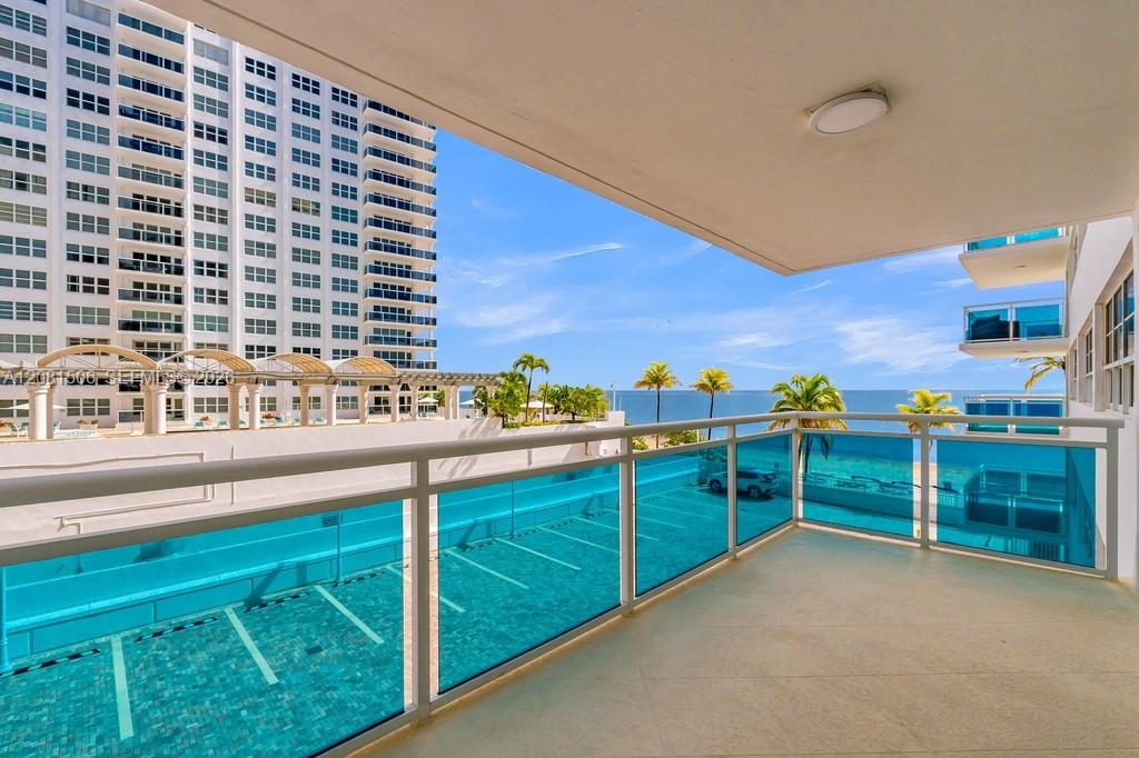 3430 Galt Ocean Drive 305 Property Photo 39