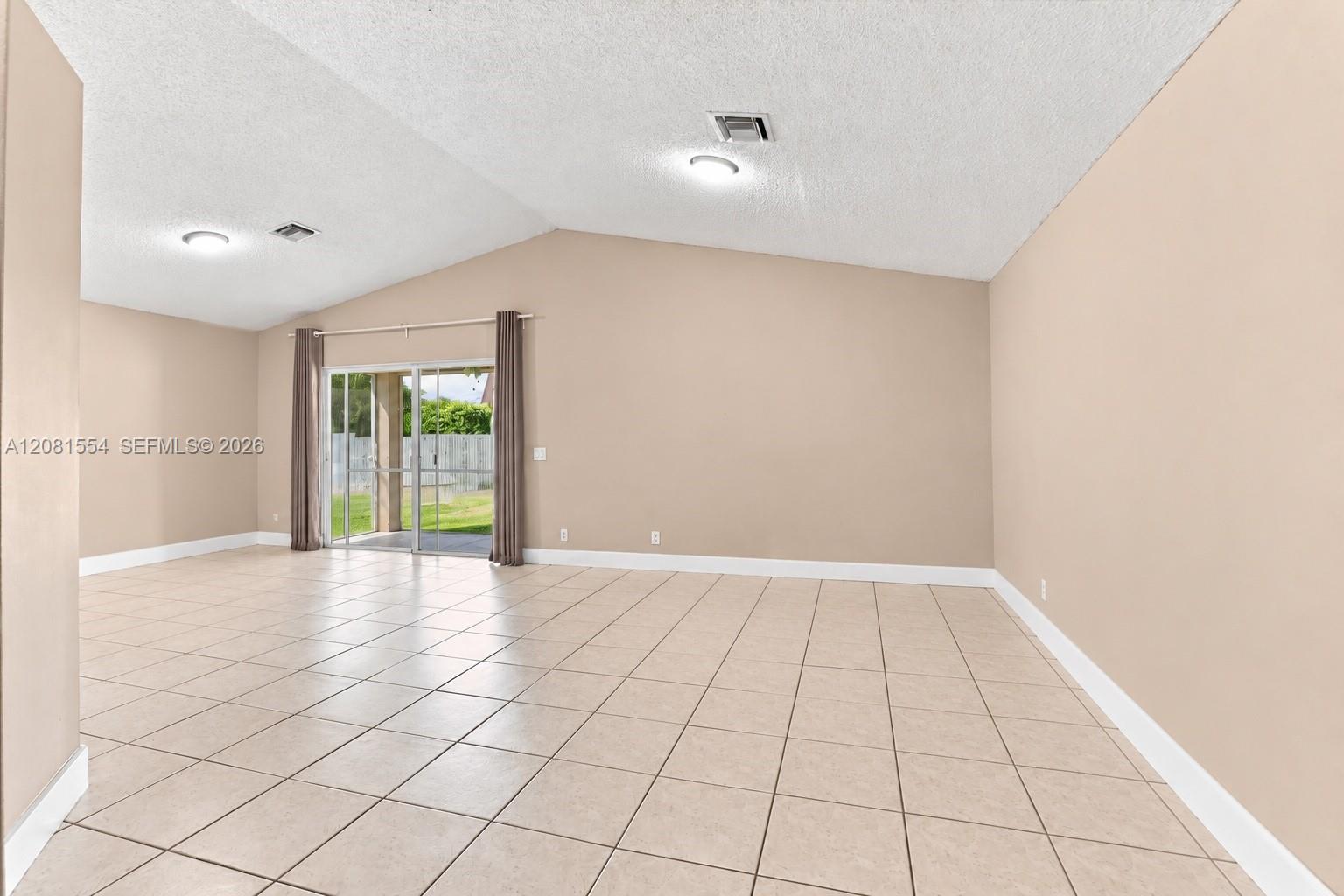 1619 Orion Lane Property Photo 4
