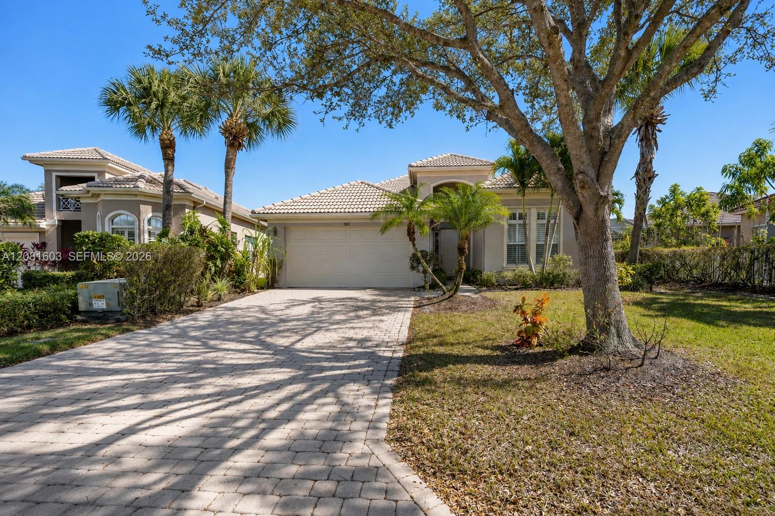 303 NW Somerset Circle