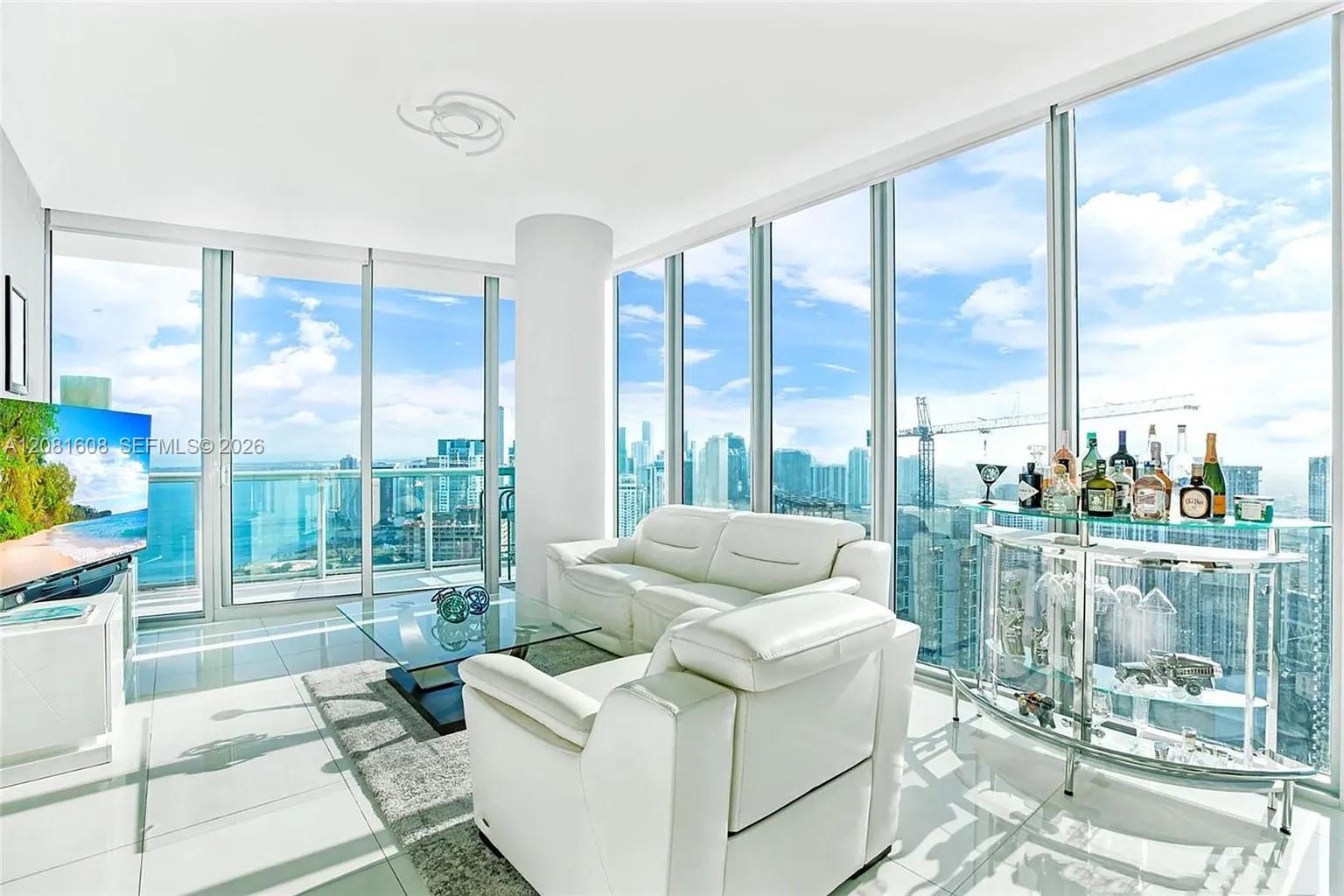 888 Biscayne Boulevard 5301 Property Photo 2