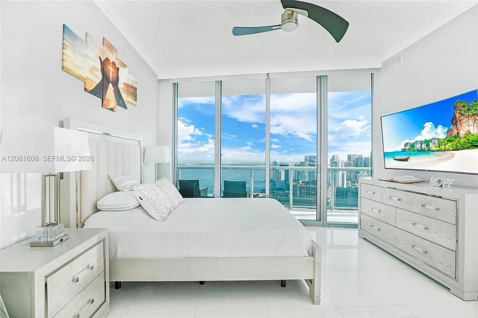 888 Biscayne Boulevard 5301 Property Photo 12