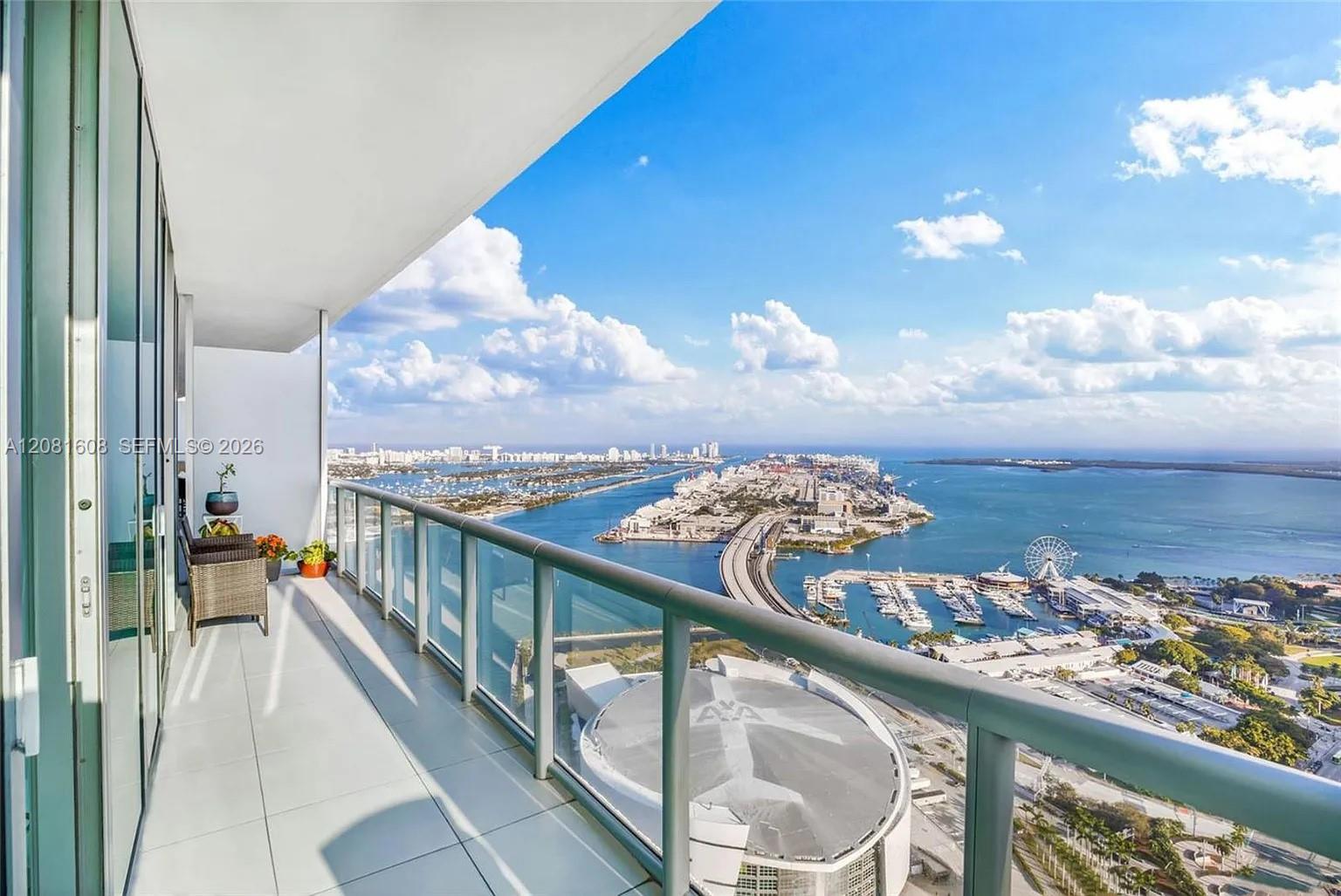 888 Biscayne Boulevard 5301 Property Photo 19
