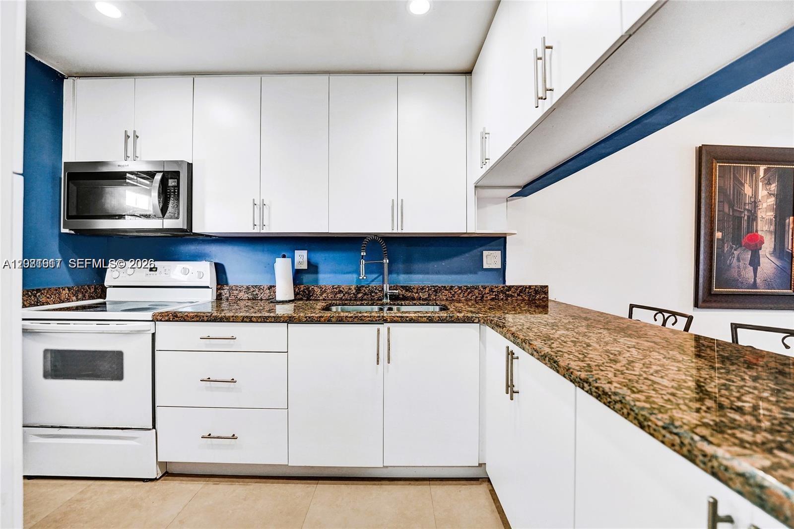 7610 Stirling Road 207c Property Photo 7