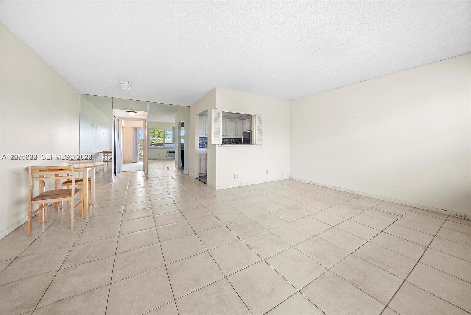 79 Suffolk B 79 Property Photo 9