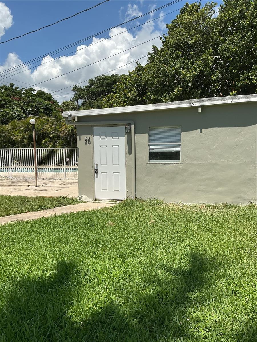 2222 Van Buren Street 28 Property Photo 6