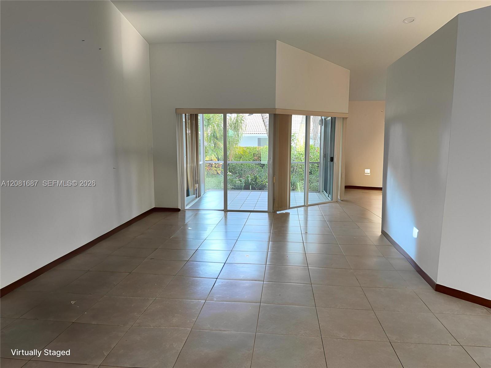 7920 Sw 204th Street Property Photo 4