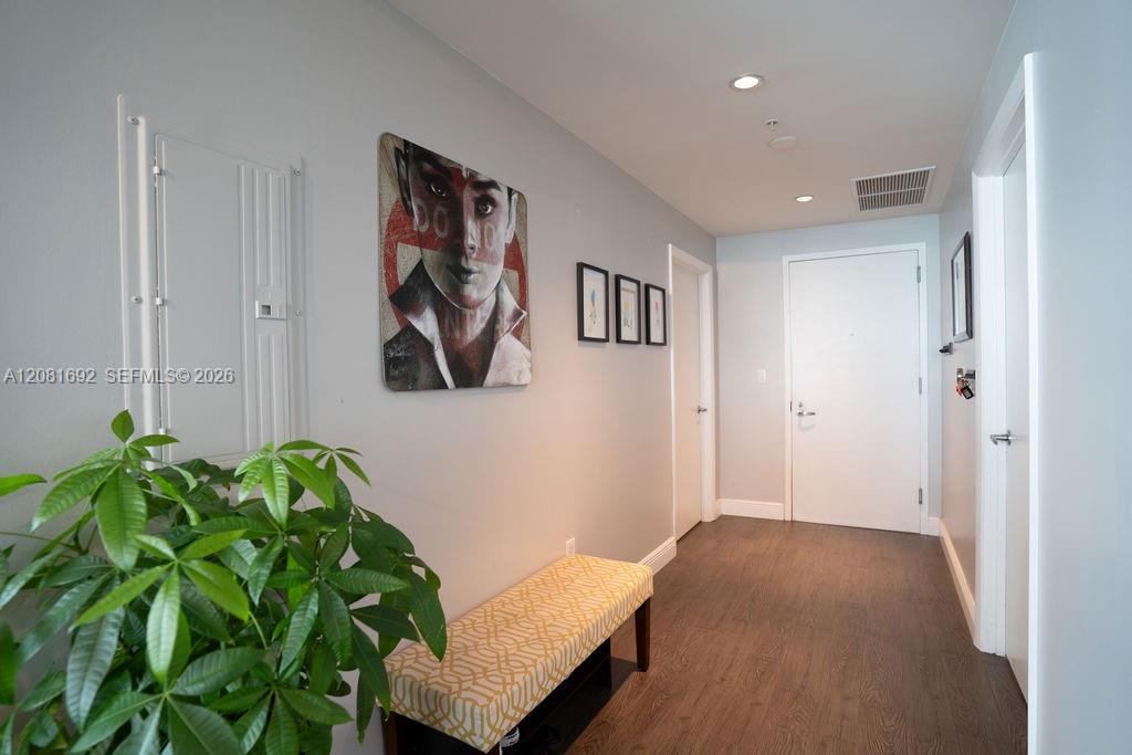 1900 N Bayshore Drive 2018 Property Photo 2