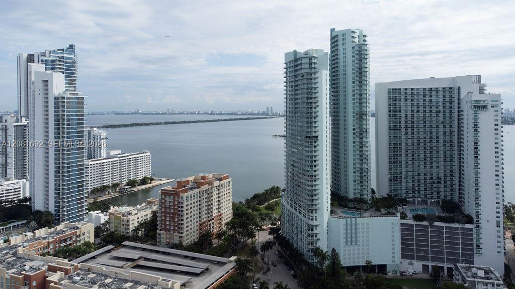 1900 N Bayshore Drive 2018 Property Photo 23