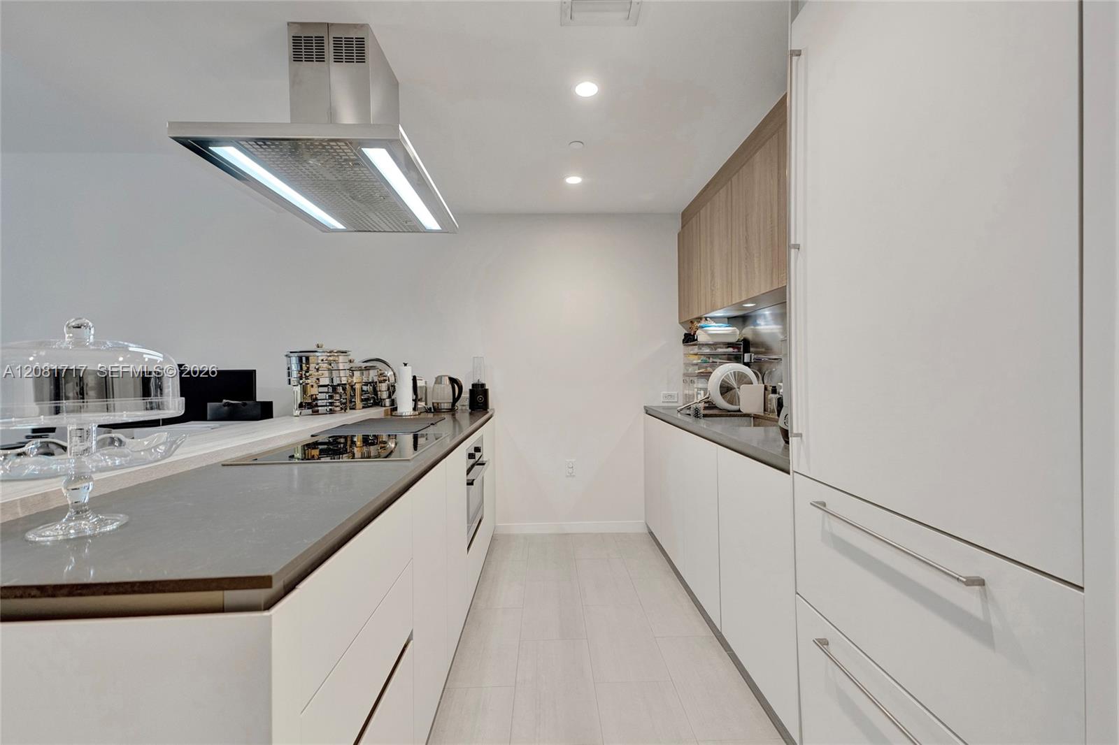 1000 Brickell Plaza 3105 Property Photo 1