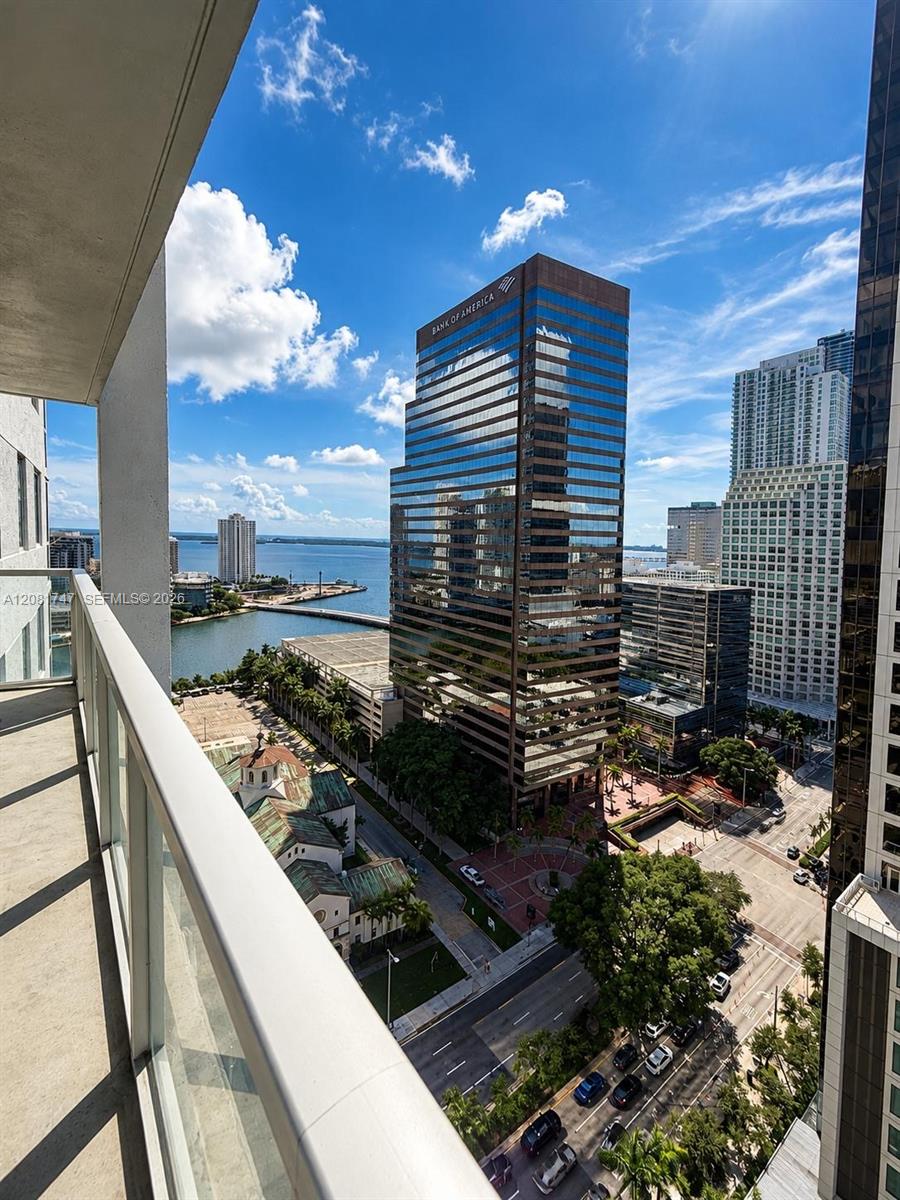 500 Brickell Avenue 2504 Property Photo 1