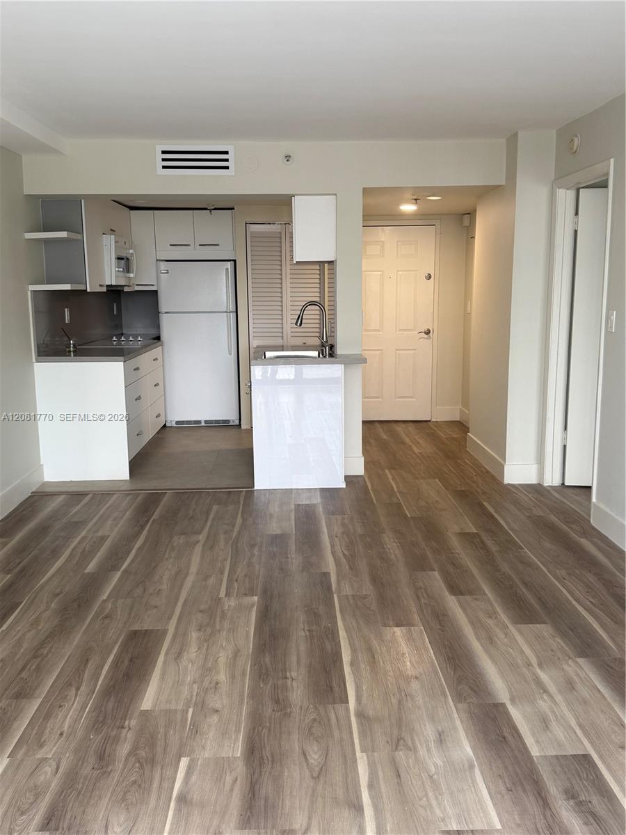 540 Brickell Key Drive 726 Property Photo 12