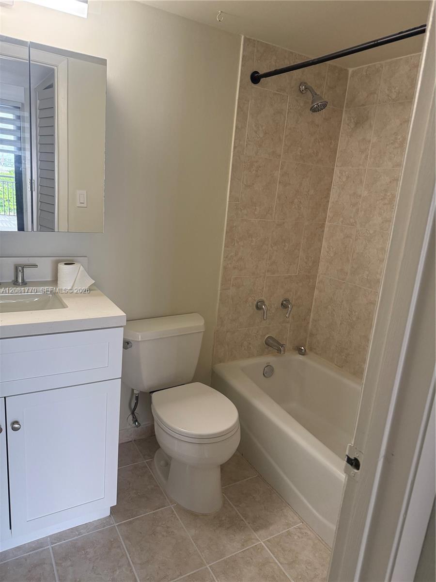 540 Brickell Key Drive 726 Property Photo 15