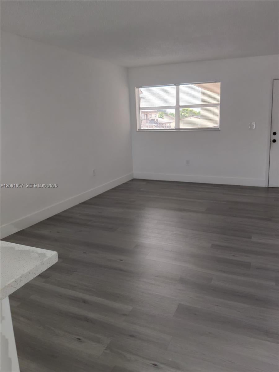 5435 W 24th Avenue 63 Property Photo 10