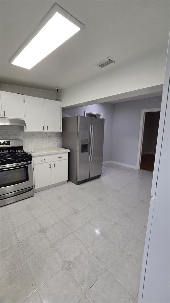 5911 Sw 6th Street 2 Property Photo 8