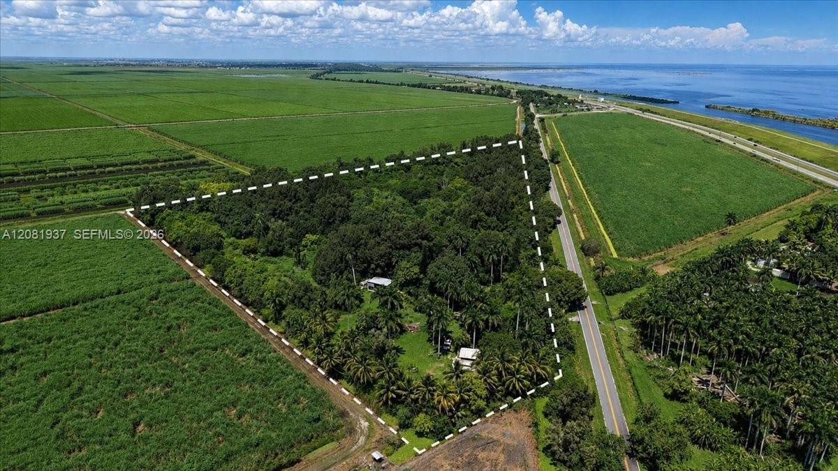 49500 Corkscrew Property Photo 12