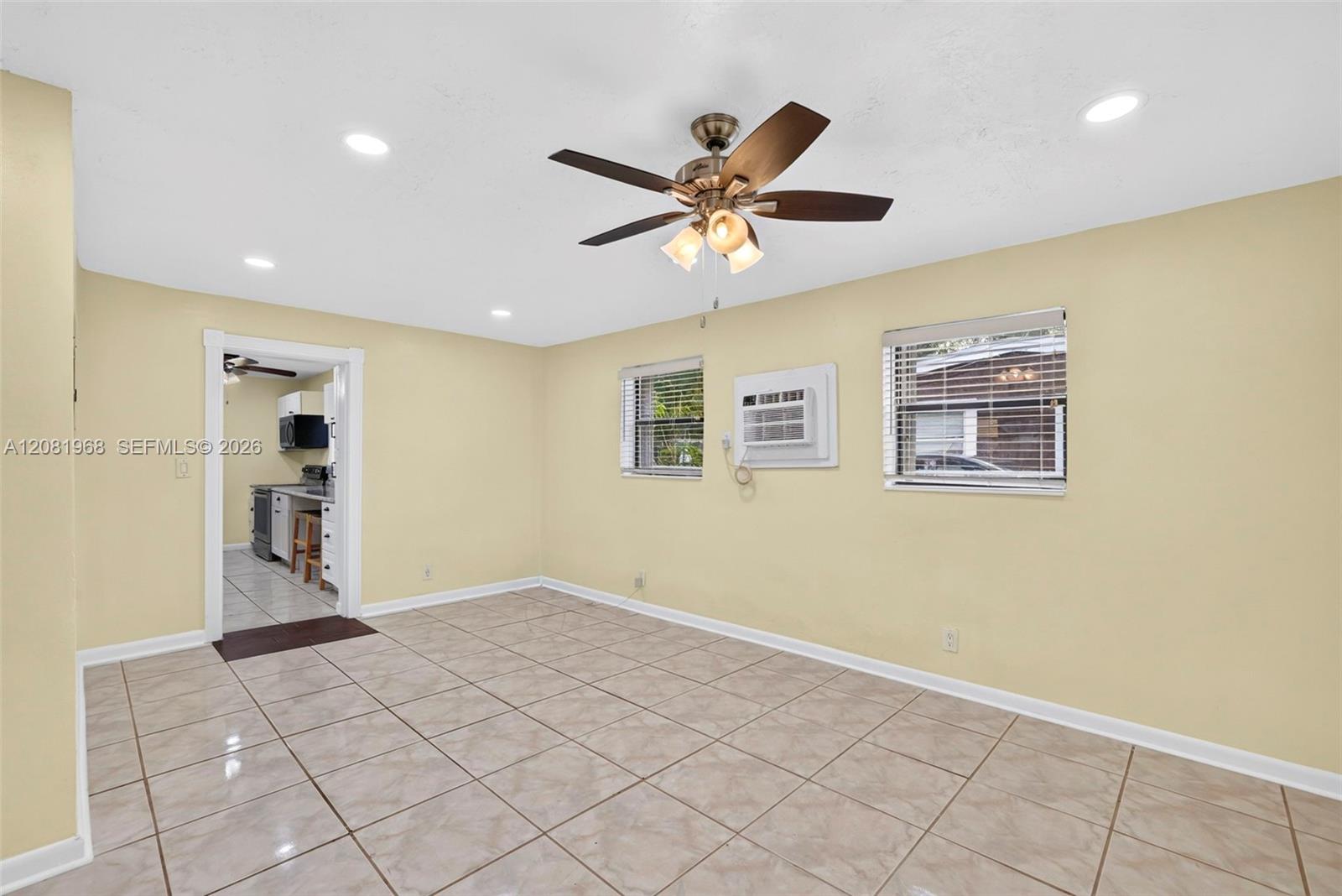 2825 Nw 3rd Street Property Photo 5