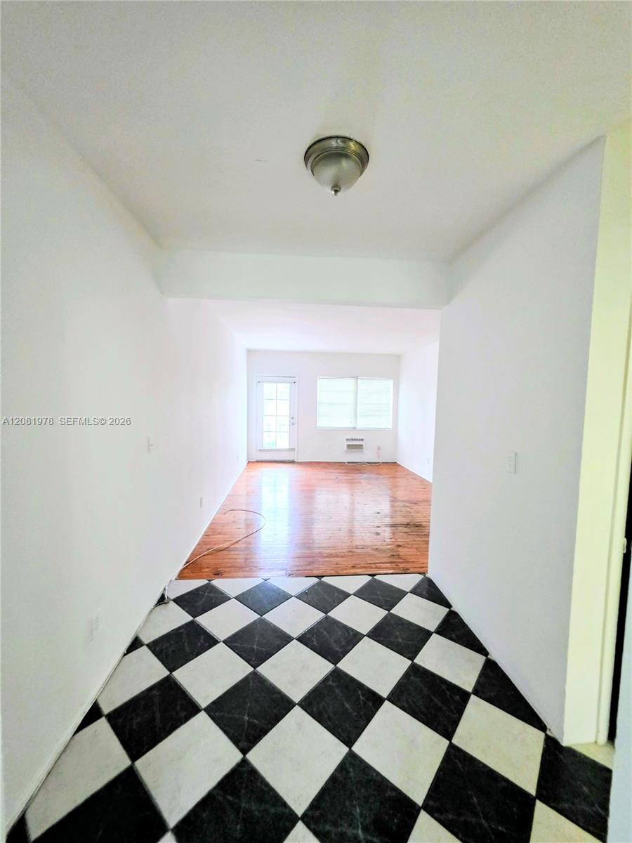 635 8th Street 202 Property Photo 1