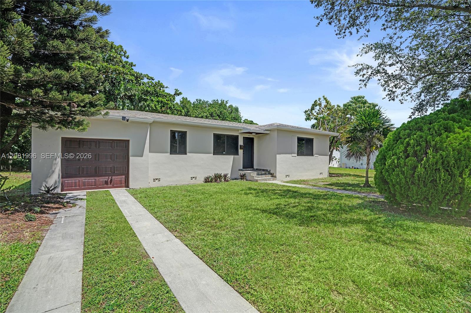 555 Nw 124th Street Property Photo 1