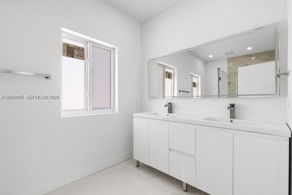 31441 Avenue F Property Photo 12