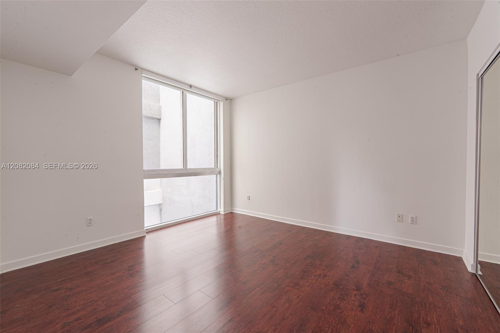325 S Biscayne Boulevard 415 Property Photo 7