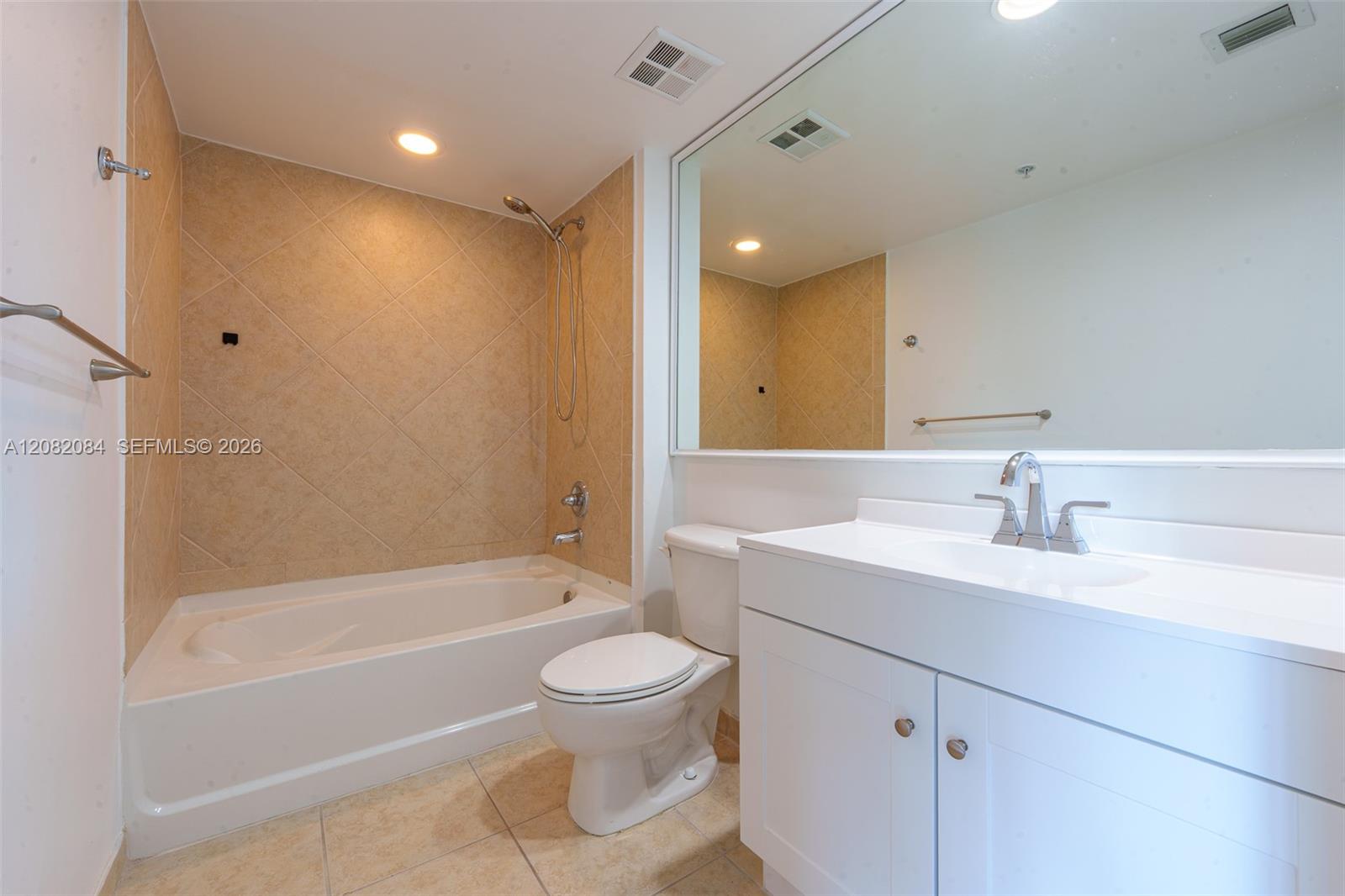325 S Biscayne Boulevard 415 Property Photo 10
