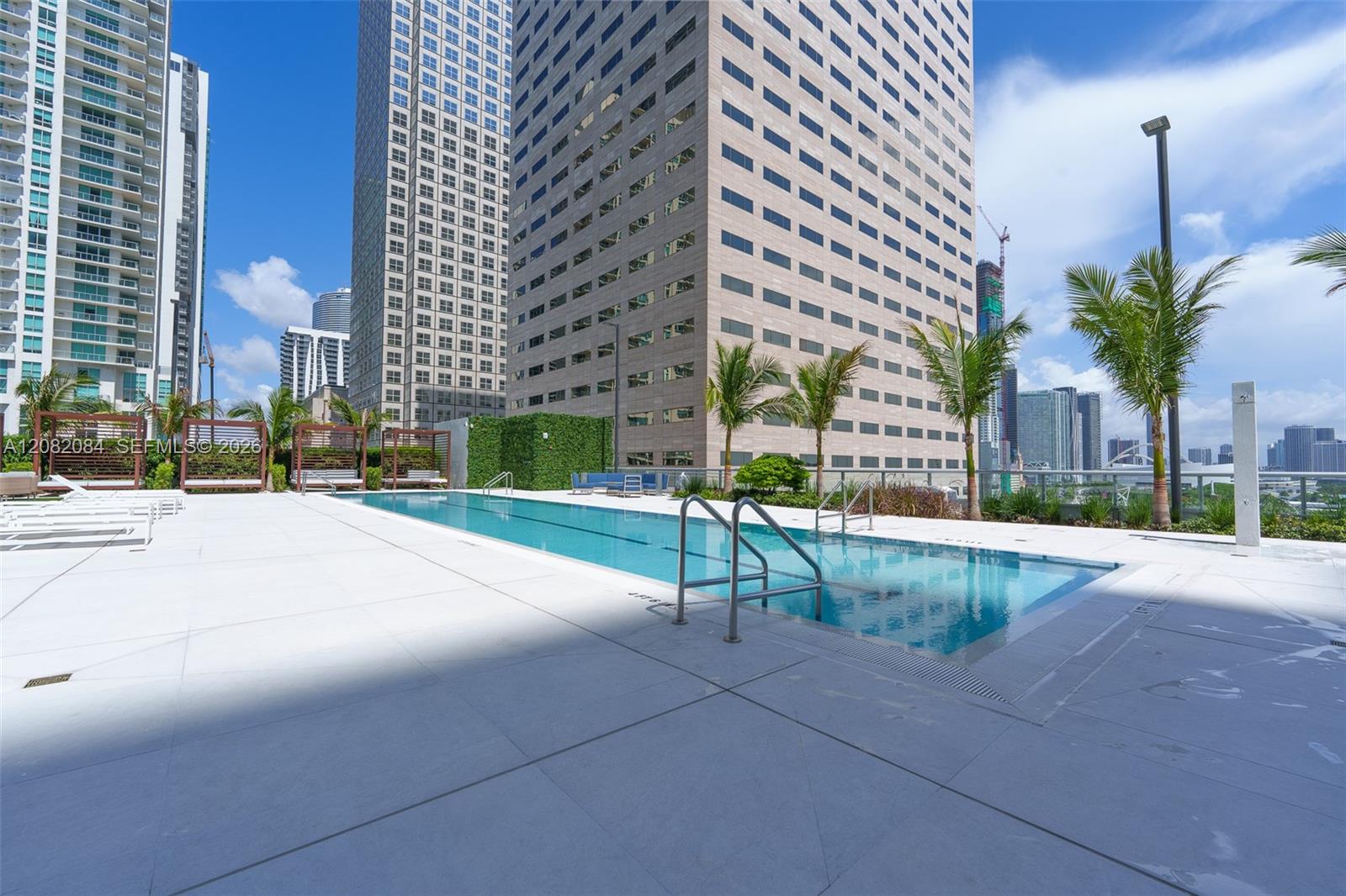 325 S Biscayne Boulevard 415 Property Photo 16