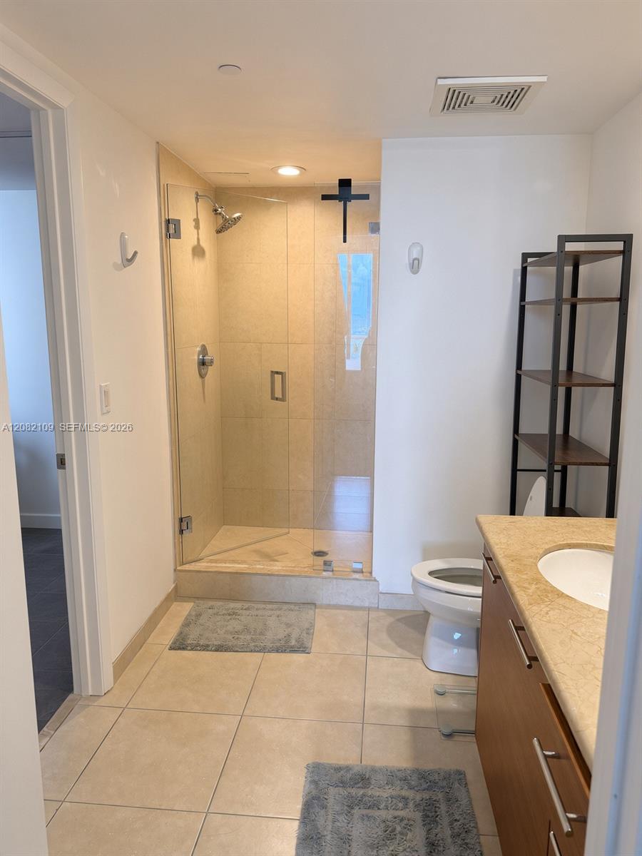 50 Biscayne Boulevard 3205 Property Photo 10