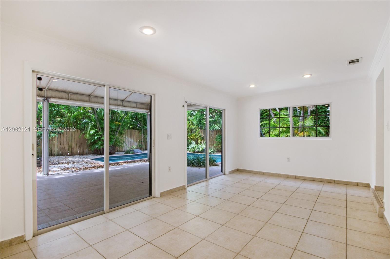 119 Harbor Drive Property Photo 11