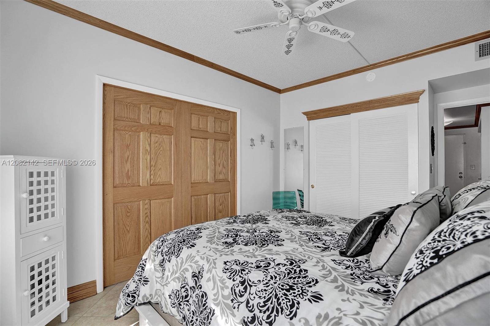 400 N Riverside Drive 406 Property Photo 22