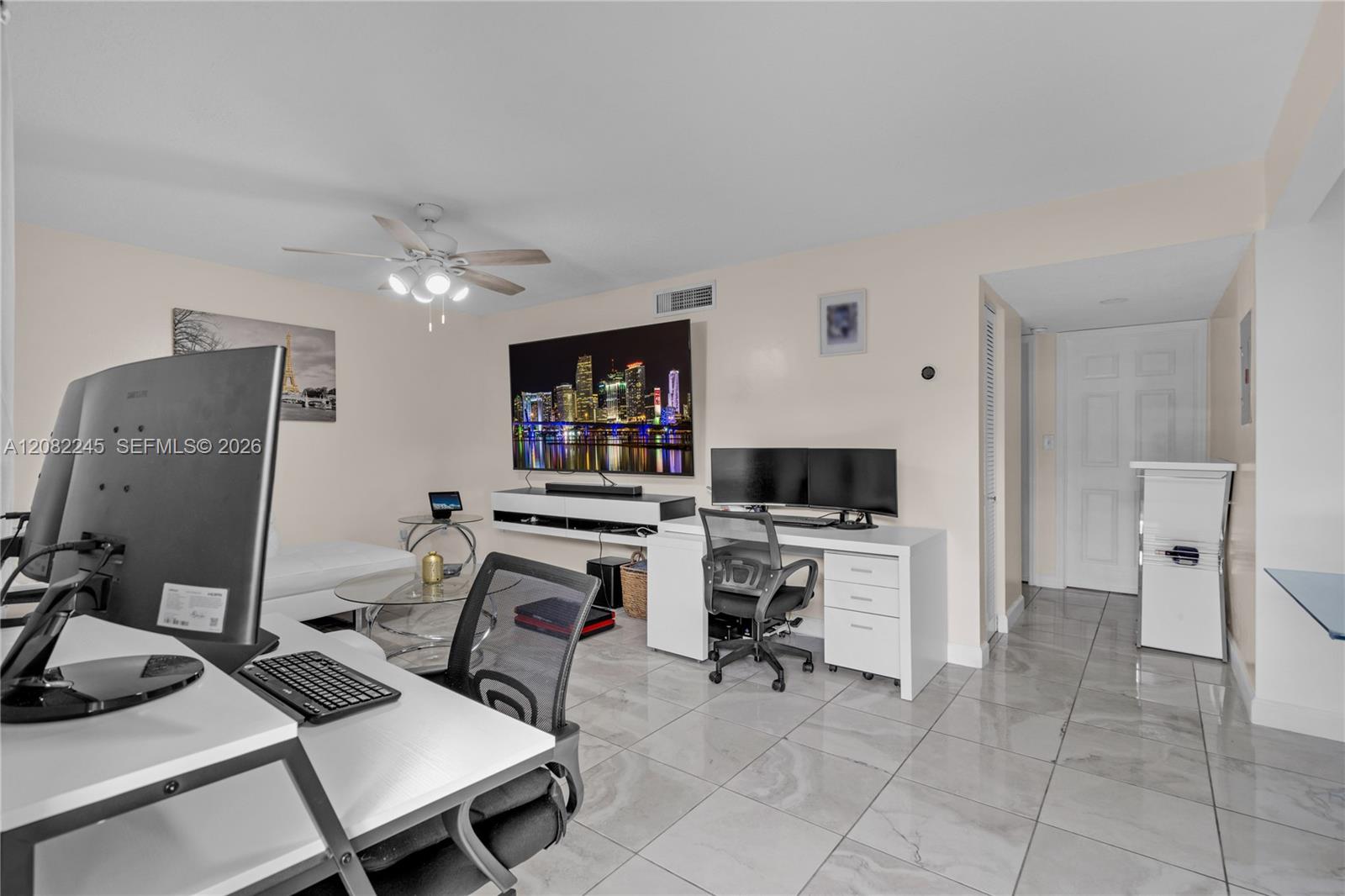 329 W 68th Street 203 Property Photo 11