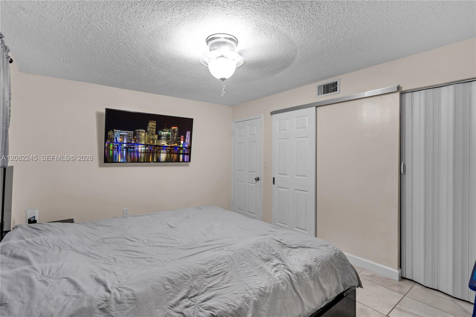 329 W 68th Street 203 Property Photo 13