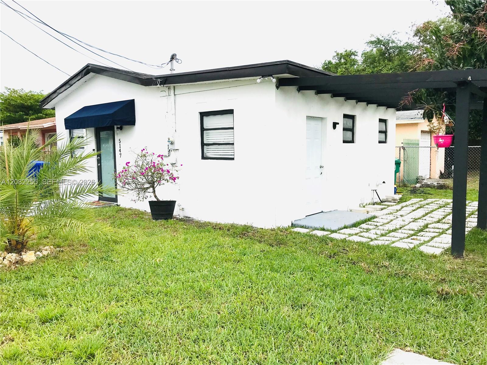 5145 Nw 5th Avenue Property Photo 5