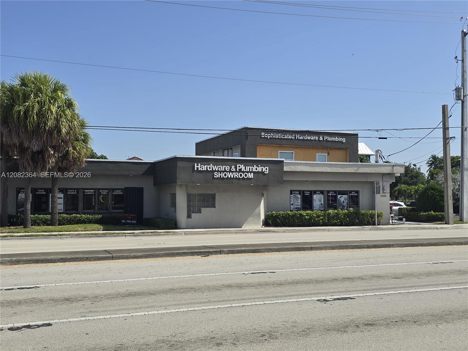 1583 E Oakland Park Boulevard Property Photo 2