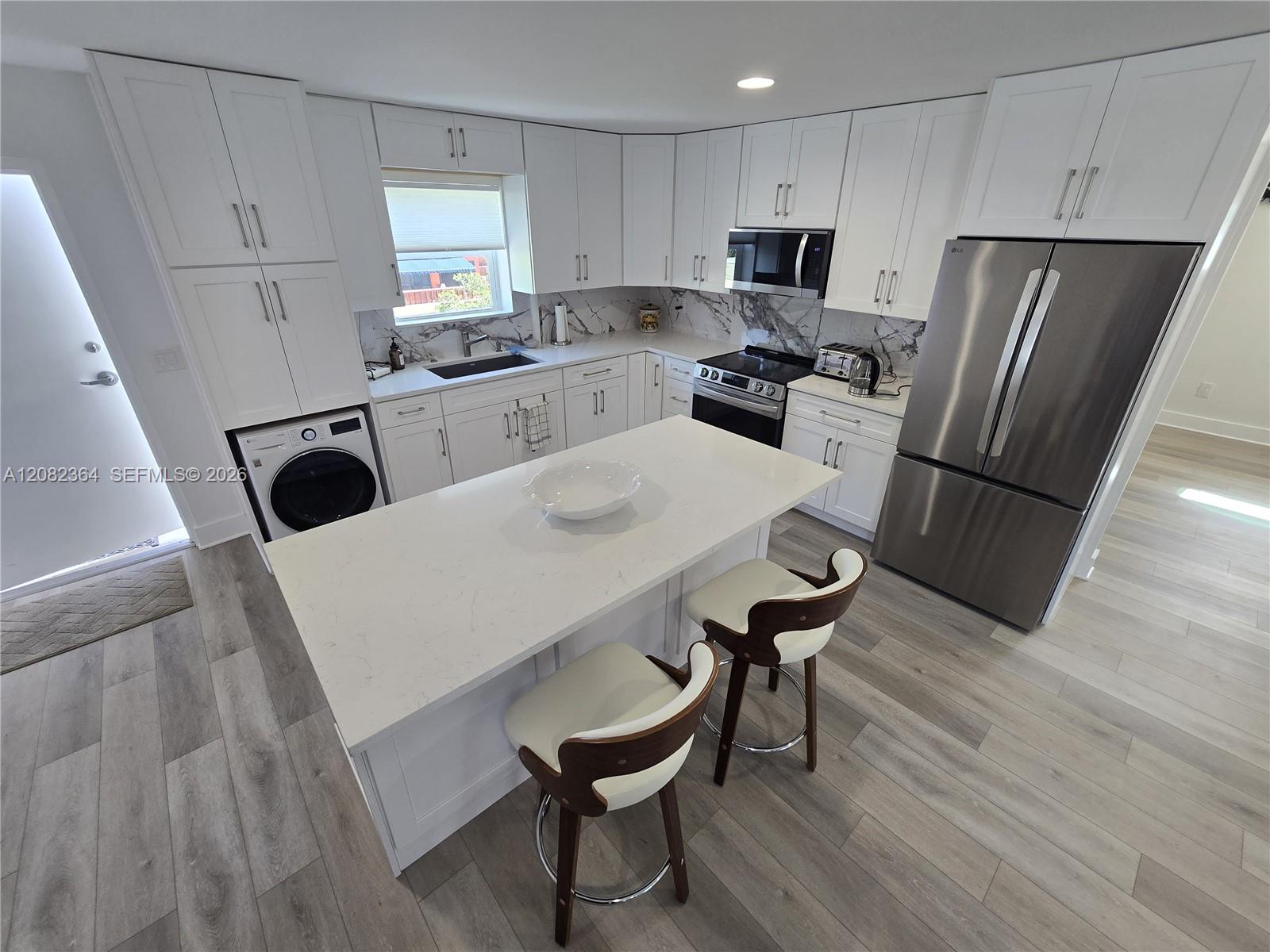 1583 E Oakland Park Boulevard Property Photo 12