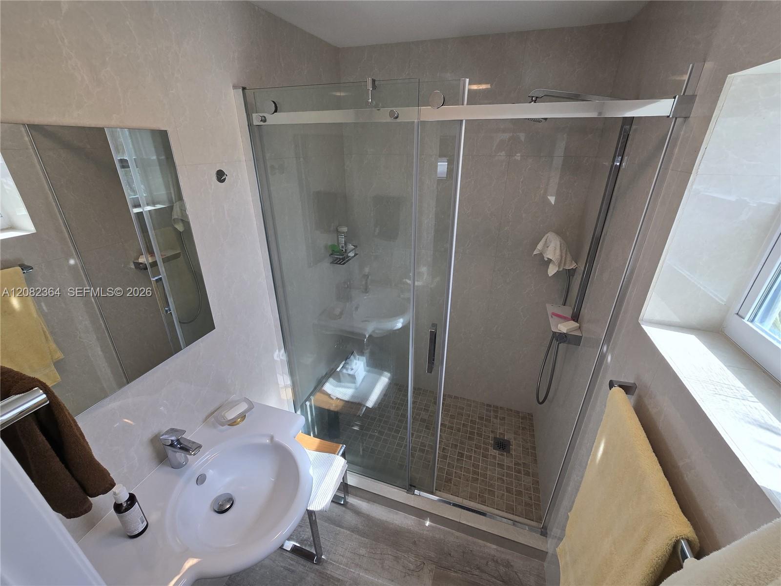 1583 E Oakland Park Boulevard Property Photo 16