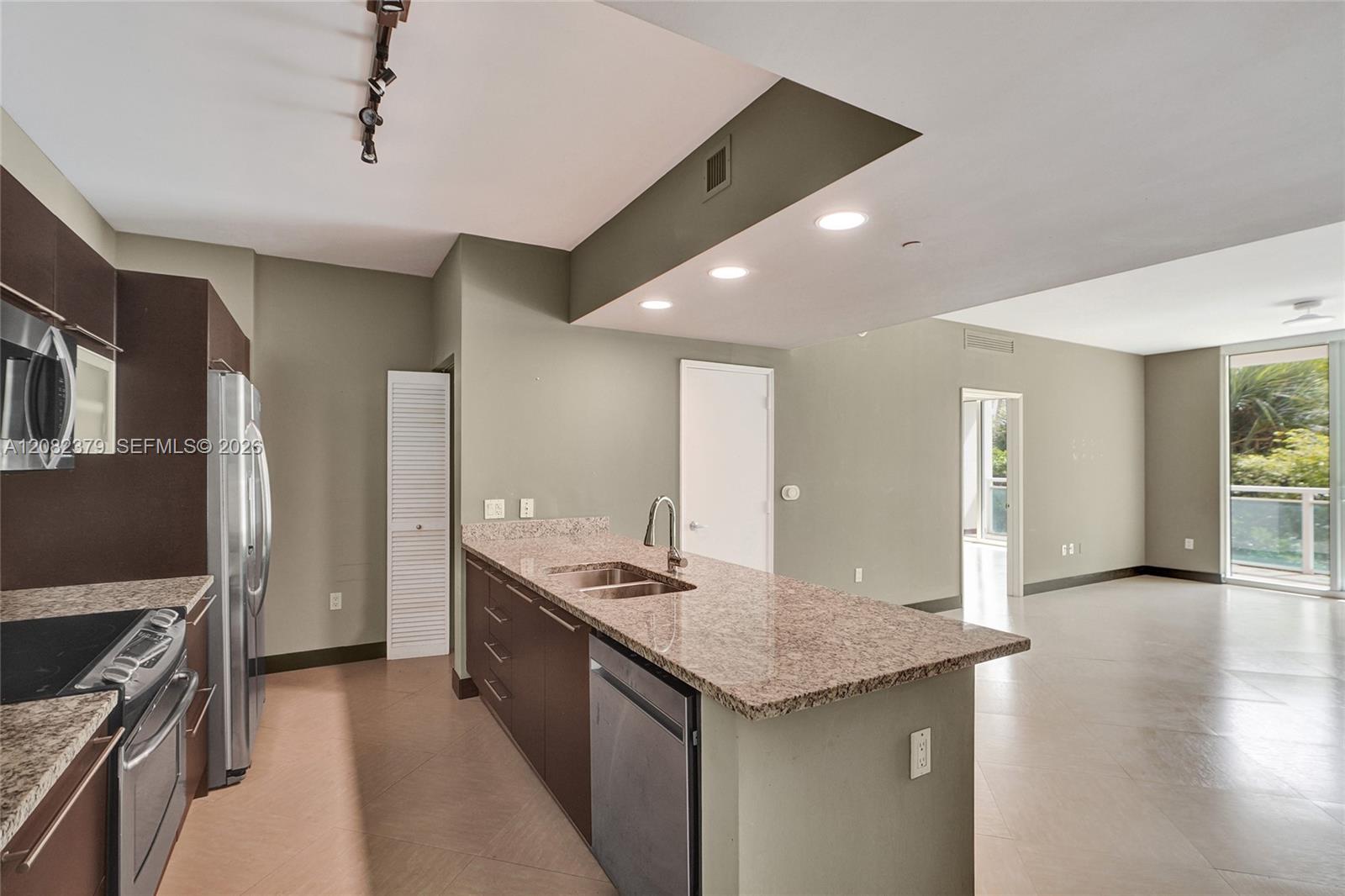 951 Brickell Avenue 1106 Property Photo 1