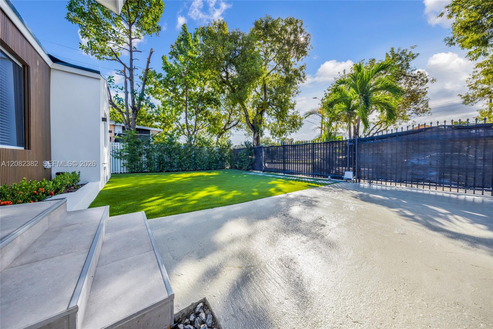 511 Nw 48th Street Property Photo 4