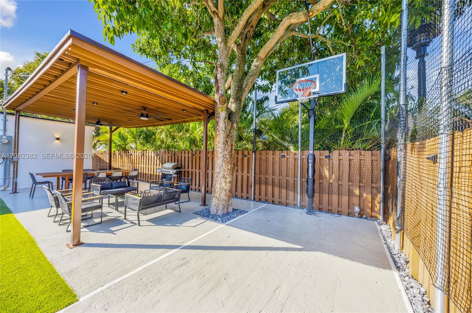 511 Nw 48th Street Property Photo 58
